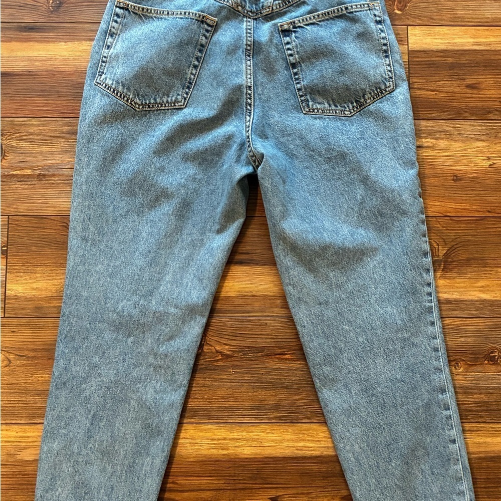 H&M Divided Mom Jeans Light Wash High Rise Tapered Leg Women’s Size 10 - Picture 8 of 12